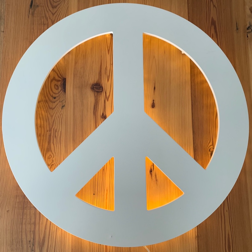 PB TEEN LED Peace Sign